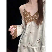 高级感老钱风带胸垫蕾丝吊带睡衣女春夏新款宽松家居服三件套外穿