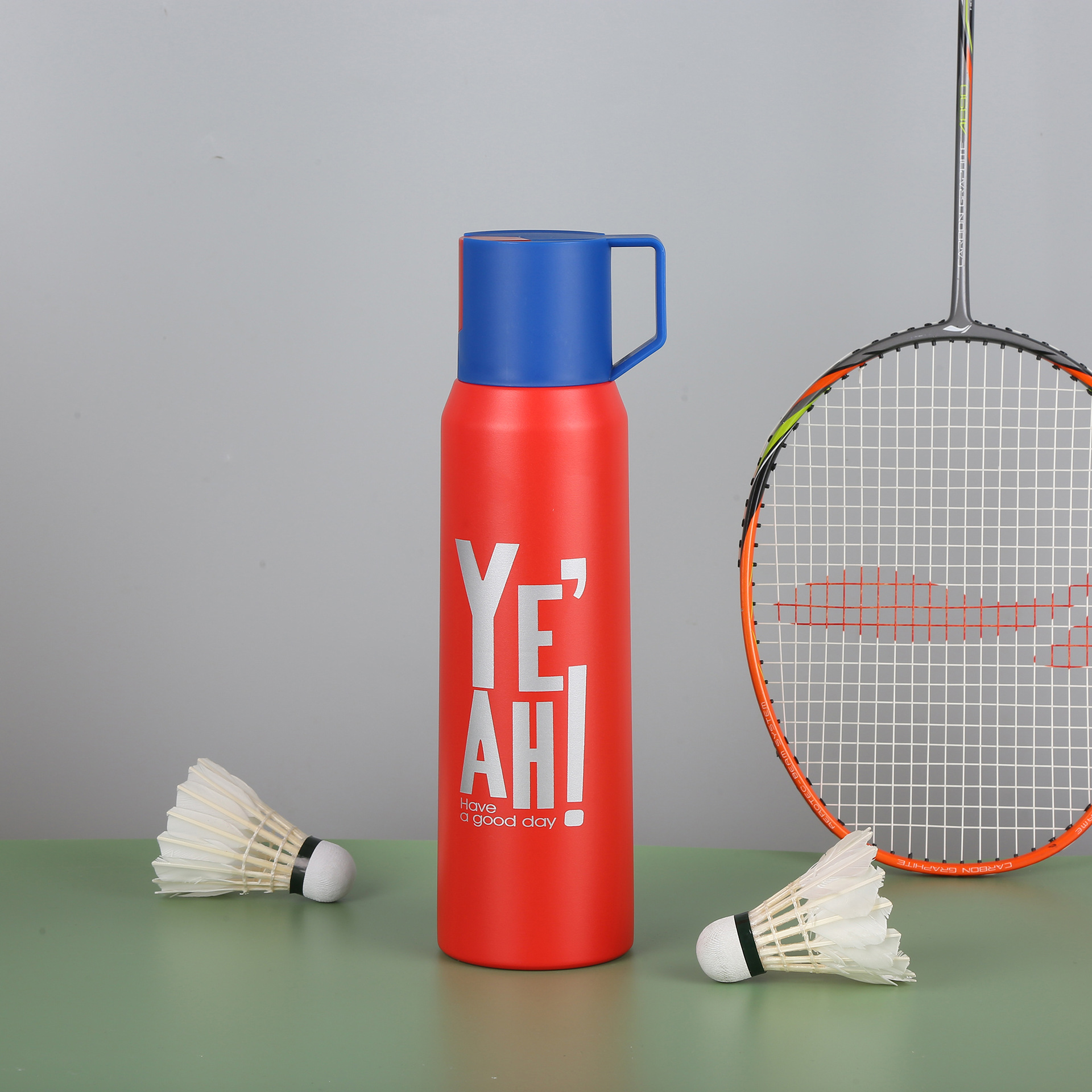 Gran capacidad bala ventosa 304 Acero inoxidable portátil taza de los hombres y las mujeres deportes al aire libre hervidor al por mayor