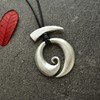 Fashionable retro pendant, necklace, sweater, simple and elegant design, European style