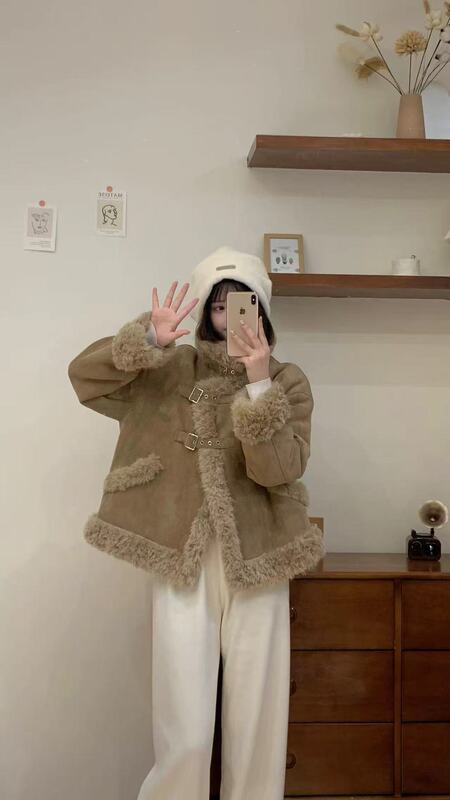 卡其色麂皮绒皮毛一体羊羔毛棉服外套女冬季设计感加绒加厚超好看|undefined