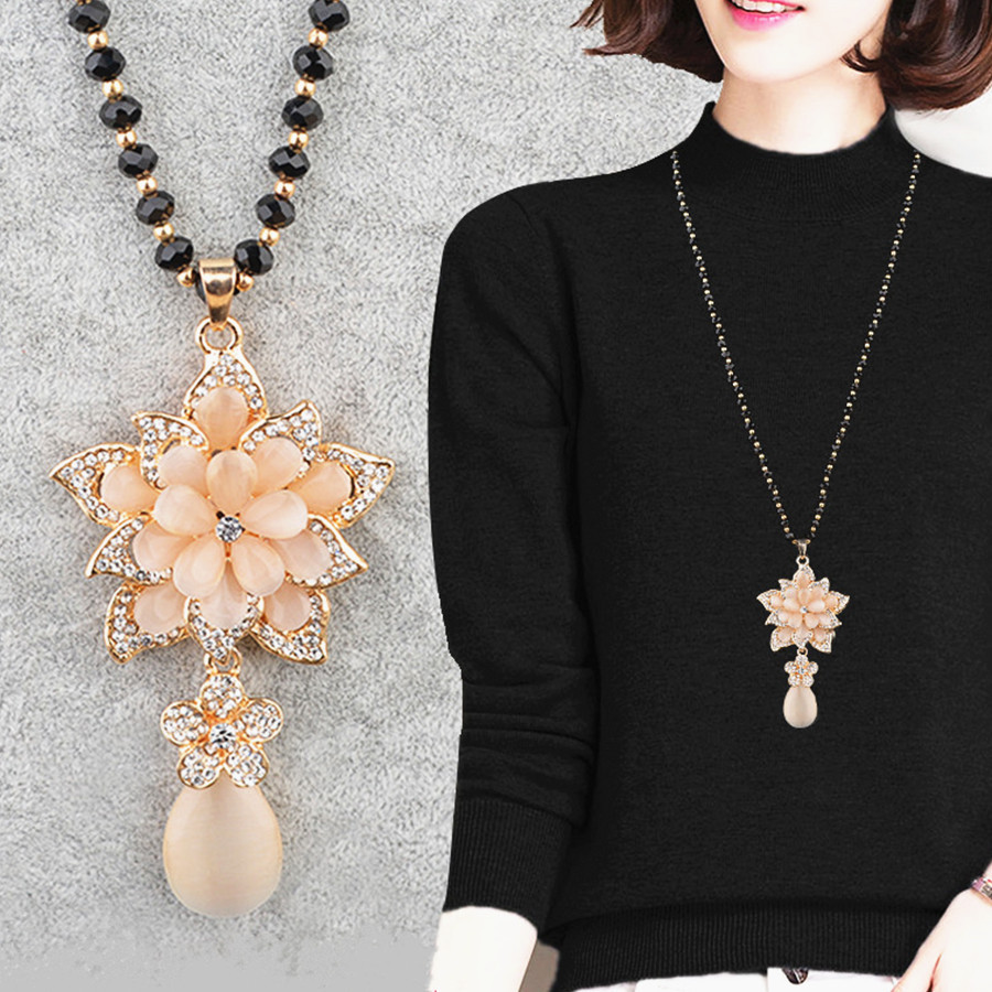 直播爆款水晶毛衣链长项链时尚女花朵吊坠挂件2021新款百搭衣配饰