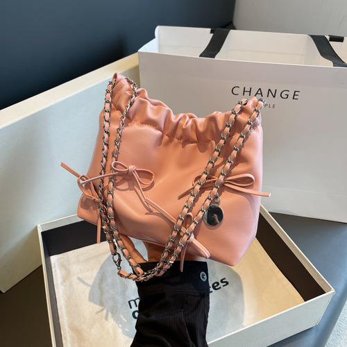 French niche pleated design handbag women's autumn and winter new trend versatile simple bucket fashion crossbody bag