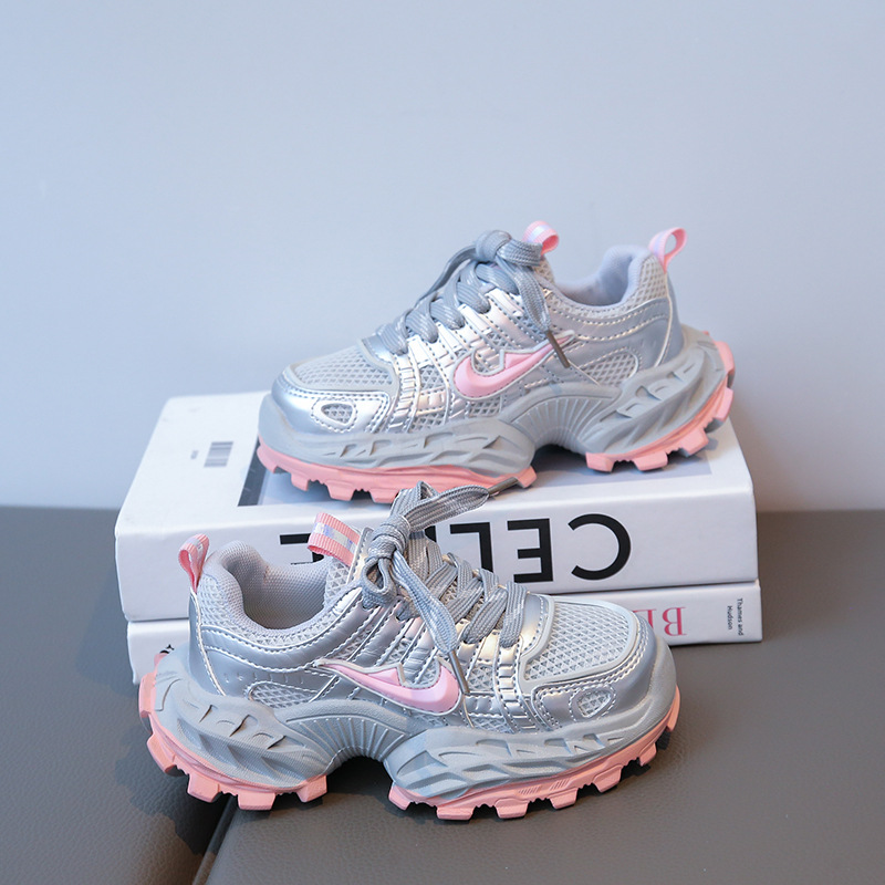 Zapatos de papá para niñas, zapatos deportivos transpirables de malla para niños 2025 primavera y otoño nuevos zapatos para correr para niños, zapatos casuales para niñas