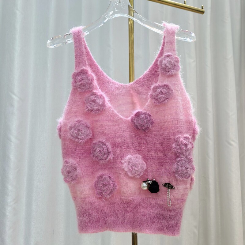 Spring and Summer French sweet pink dopamine soft fufu flower knitted sweater coat vest Western style age-reducing