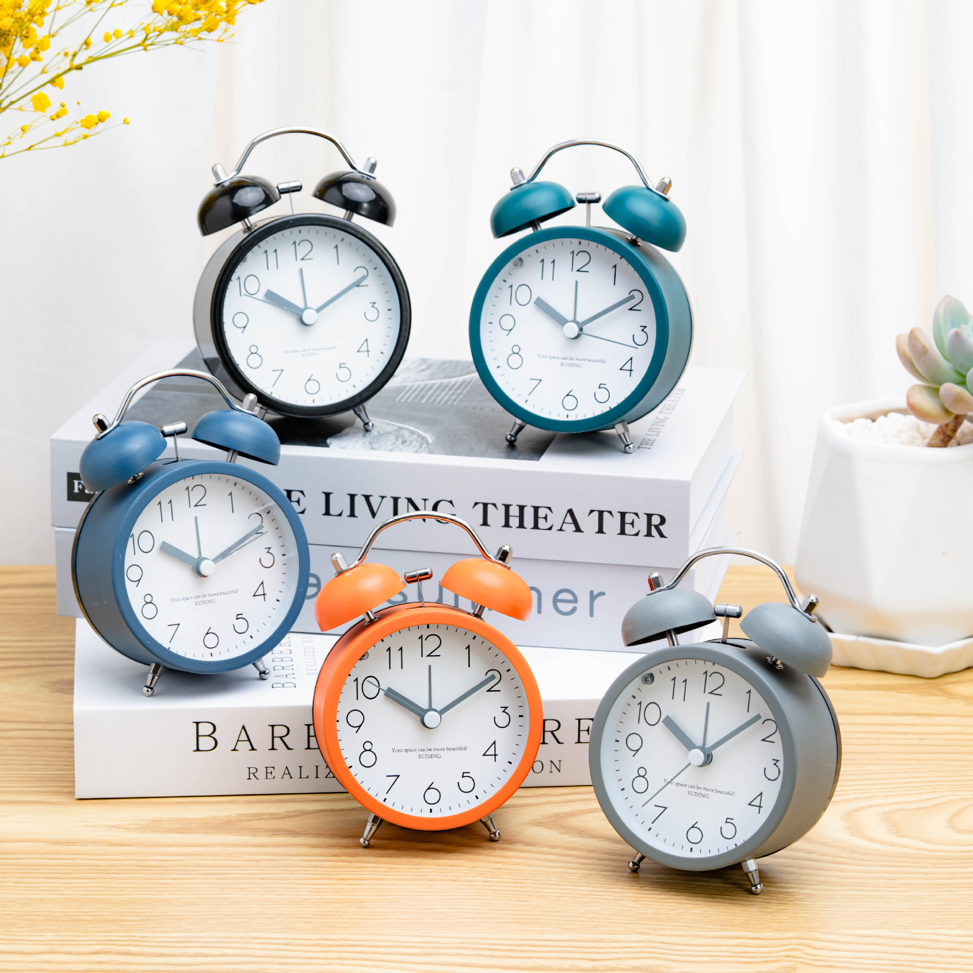 Luz de metal reloj despertador de lujo para estudiantes mudo reloj de noche dormitorio escritorio reloj grande campana perezoso alarma con luz