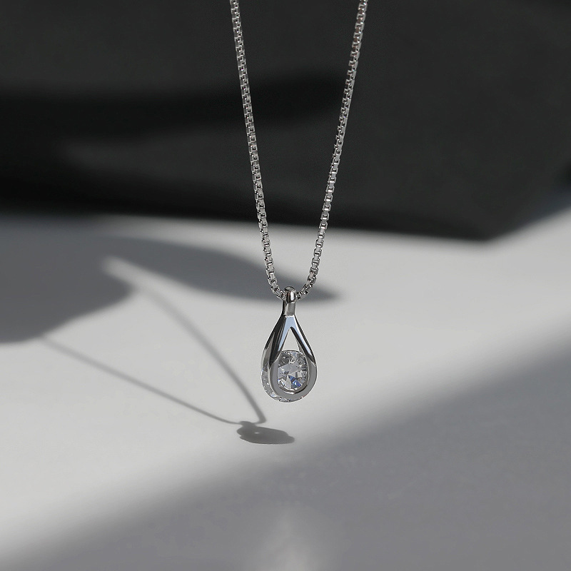 Kleine hanger in de vorm van een waterdruppel voor dames, met sprankelende diamant, lichte luxe, stijlvolle look, uniek ontwerp, hoogwaardige sleutelbeenhanger._voghion.com