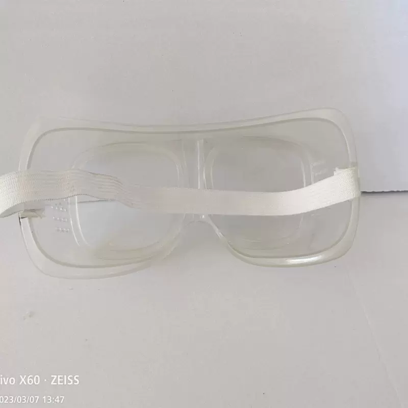 3011款防护眼镜防尘防雾透气封闭眼镜女防风沙骑行劳保挡风眼镜