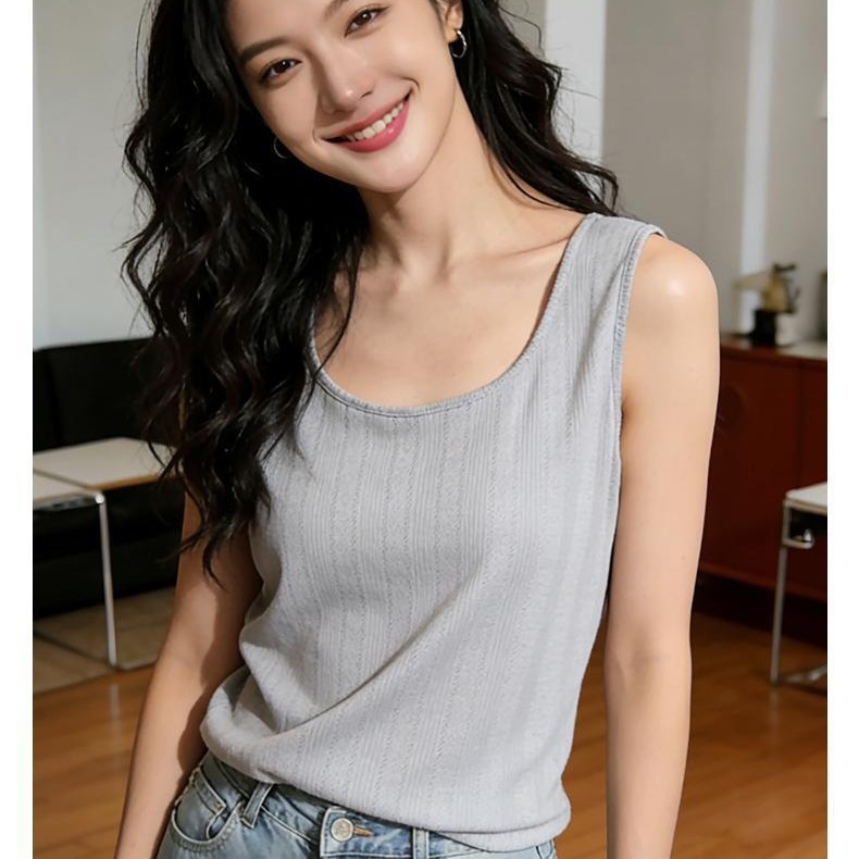 【공장 직판】루즈핏 2026 레이지 스타일 단색 민소매 나시 여성 이너웨어 살을 가려주는 민소매 베이스탑