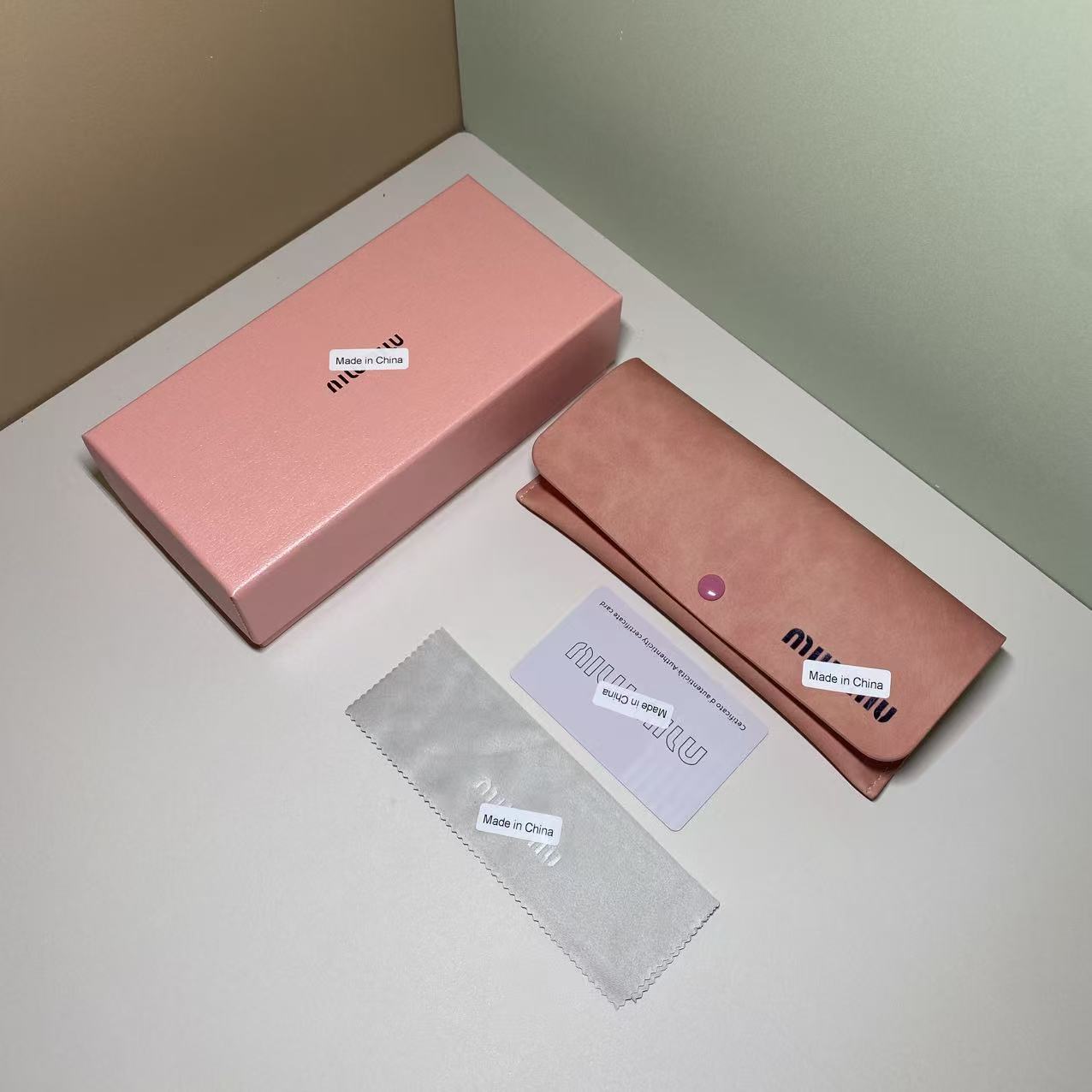 Fábrica al por mayor directa de una sola pieza de caja de espejos de alta calidad caja de almacenamiento gafas de sol gafas de sol caja de gafas de sol