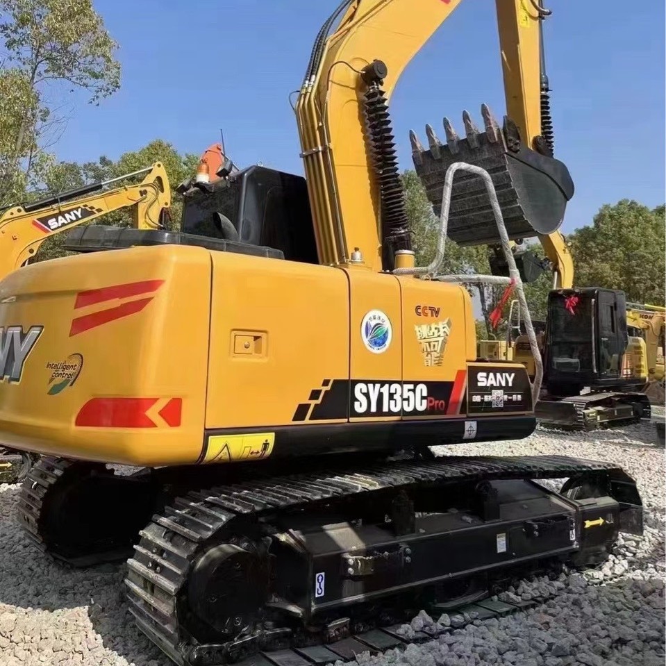 Marca de primera línea Sany135 excavadora SY95 línea de exportación de automóviles usados