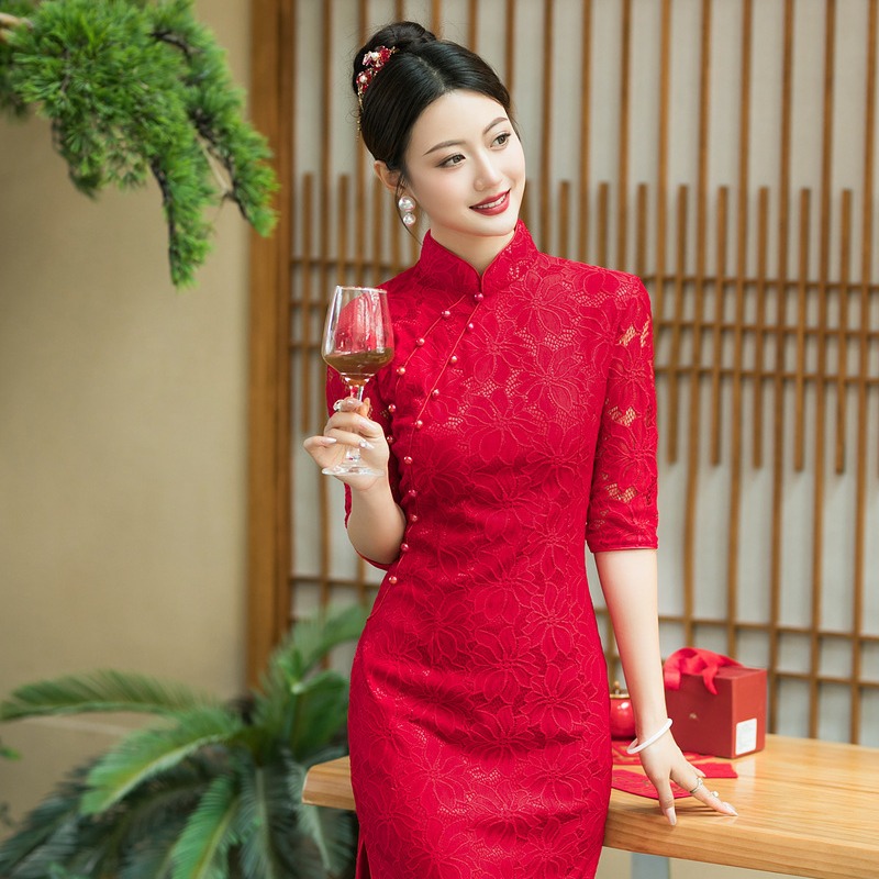 Lace cheongsam