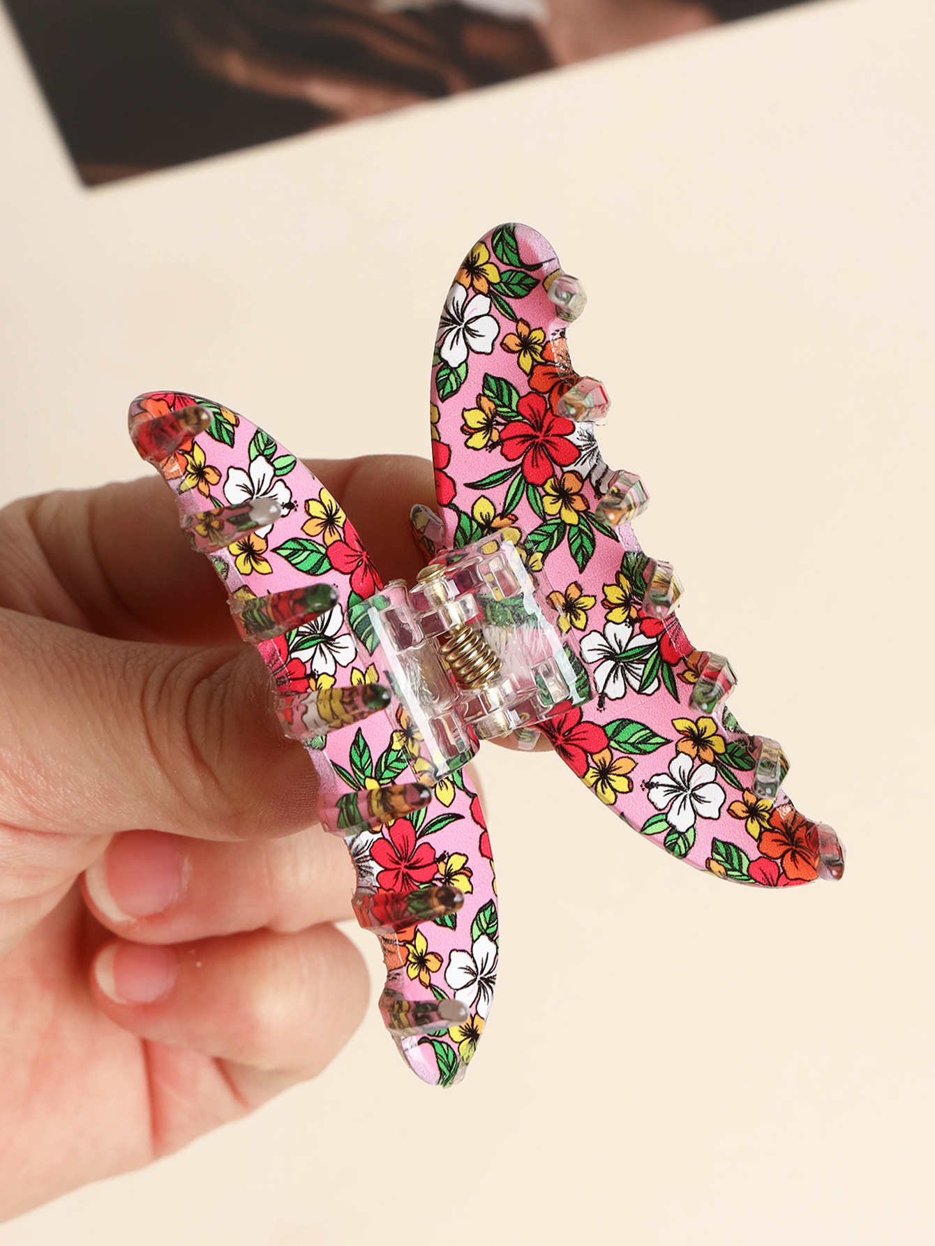 Women's Sweet Flower Arylic Handmade Hair Claws display picture 5