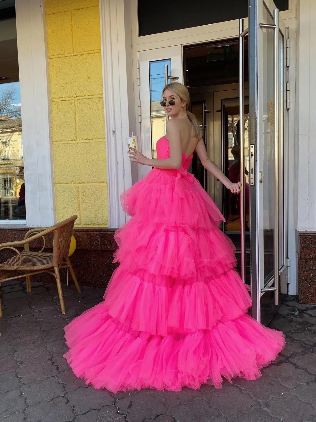 Transfronterizos extranjeros un solo sexy vestido de pectoral de malla amazon frente corto y largo vestido rojo multicapa