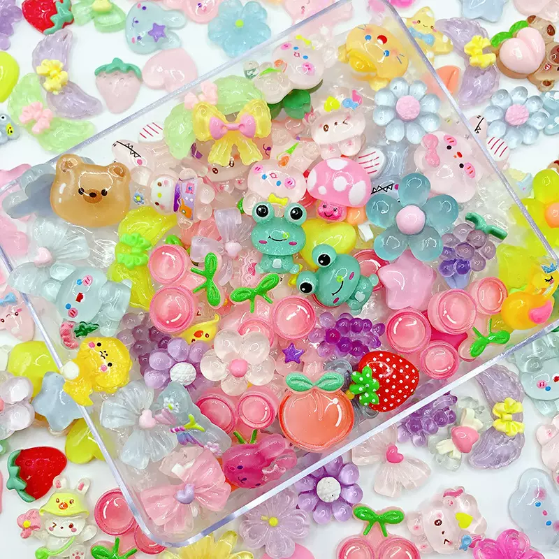 อุปกรณ์เสริมเรซินใสลายการ์ตูน งานประดิษฐ์ DIY กิ๊บติดผม กาวครีม ตุ๊กตา เครื่องกาชาปอง ของเล่น สไลม์ วัสดุสำหรับบีบจับ