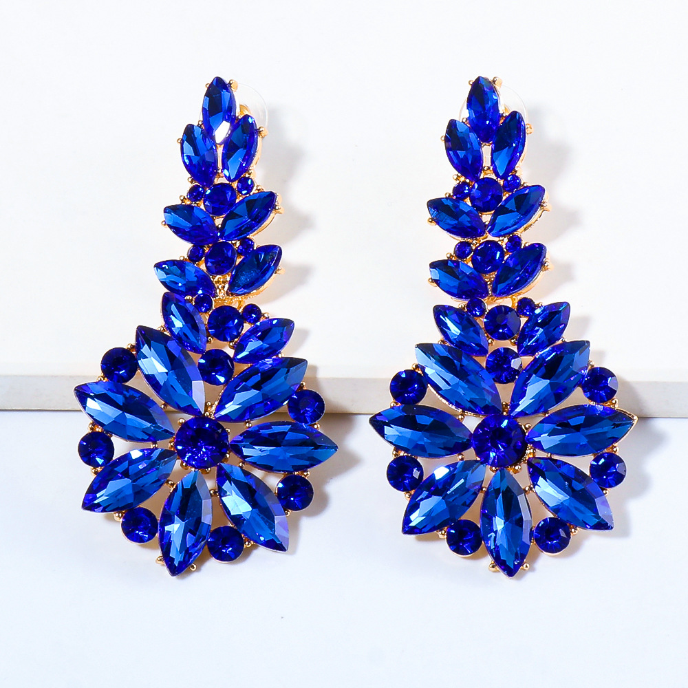 Nihaojewelry Jewelry Wholesale Fashion Geometric Inlaid Colorful Diamond Earrings display picture 30