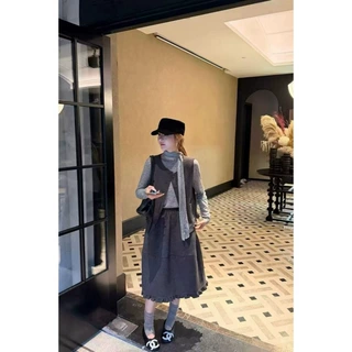 韩系文艺风穿搭一整套女显瘦波点打底马甲高腰半身裙配围巾五件套