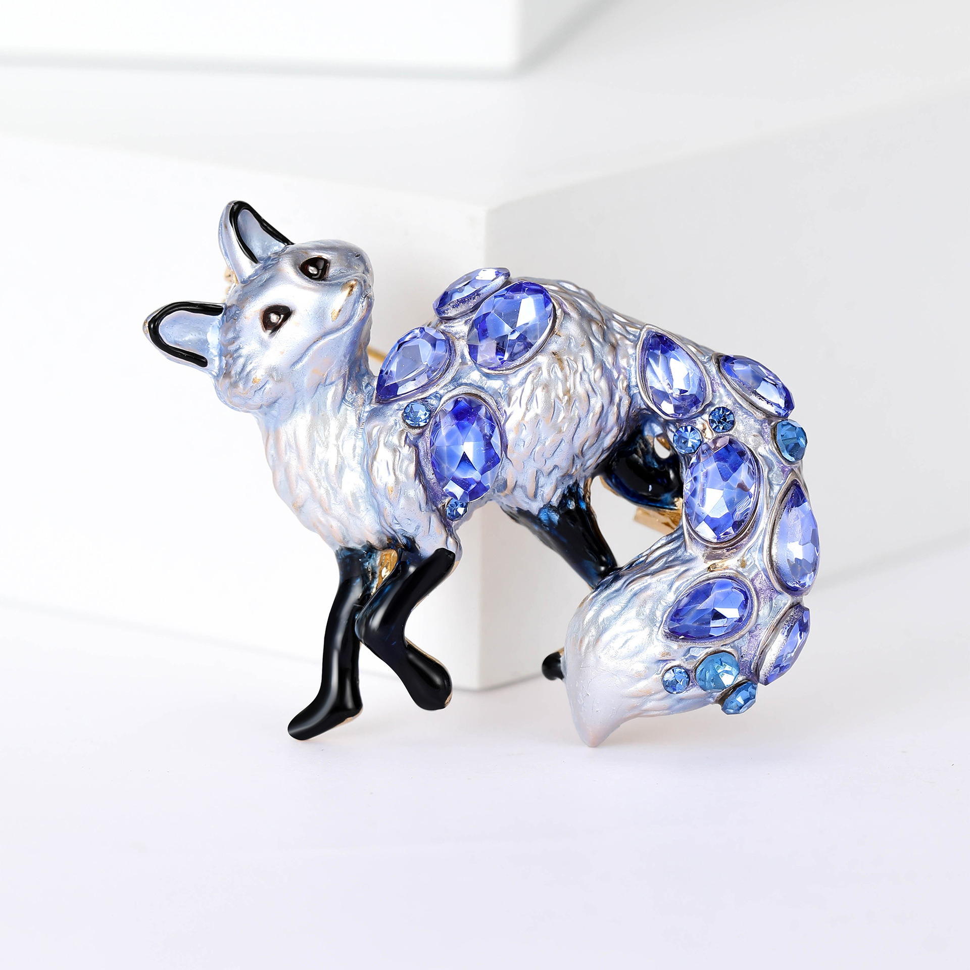 15g Weight Brooches Classification Holiday, Banquet Occasion Alloy Material Fox Pattern Women's Gender Casual, Elegant, Lady Style Casual Elegant Lady Pin Fox Alloy Women's Brooches 3