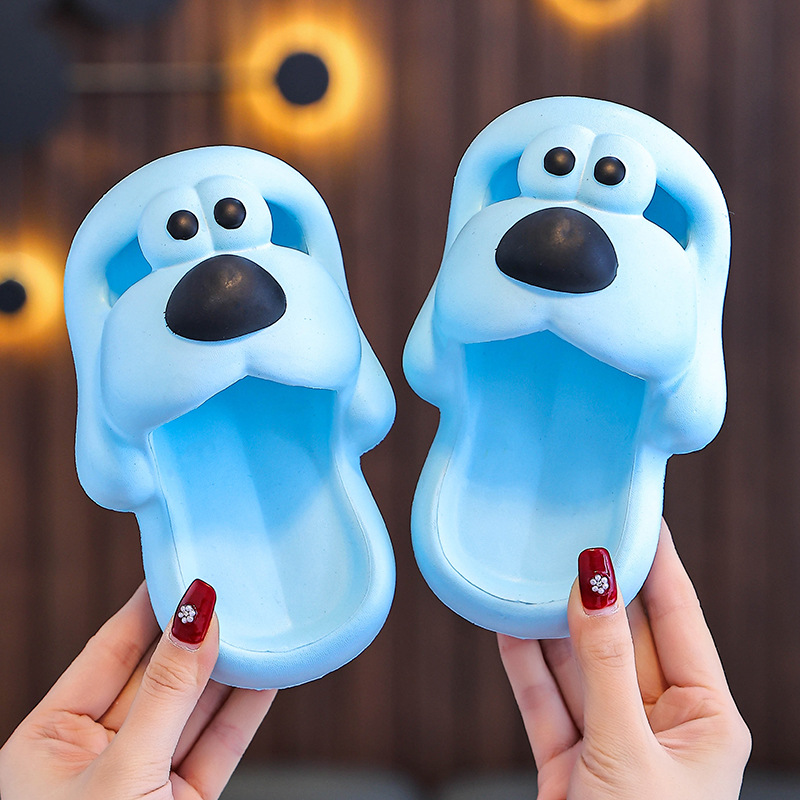 Zapatillas para niños verano 2025 nuevo antideslizante interior para niños y niñas lindos niños pequeños y medianos bebés en casa zapatillas para niños