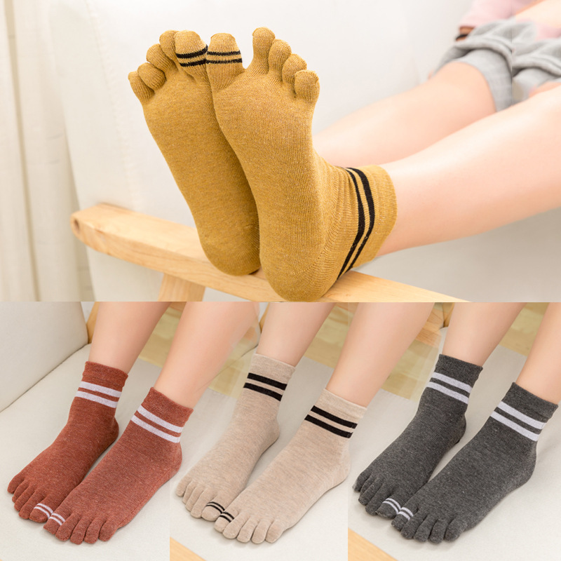 Spring and Autumn Colored Cotton Five-Toe Socks for Women, Cotton Mid-Tube Five-Toe Socks, Cotton-Containing, Sweat-Absorbent, Breathable, Retro, Artistic, Korean Toe Socks