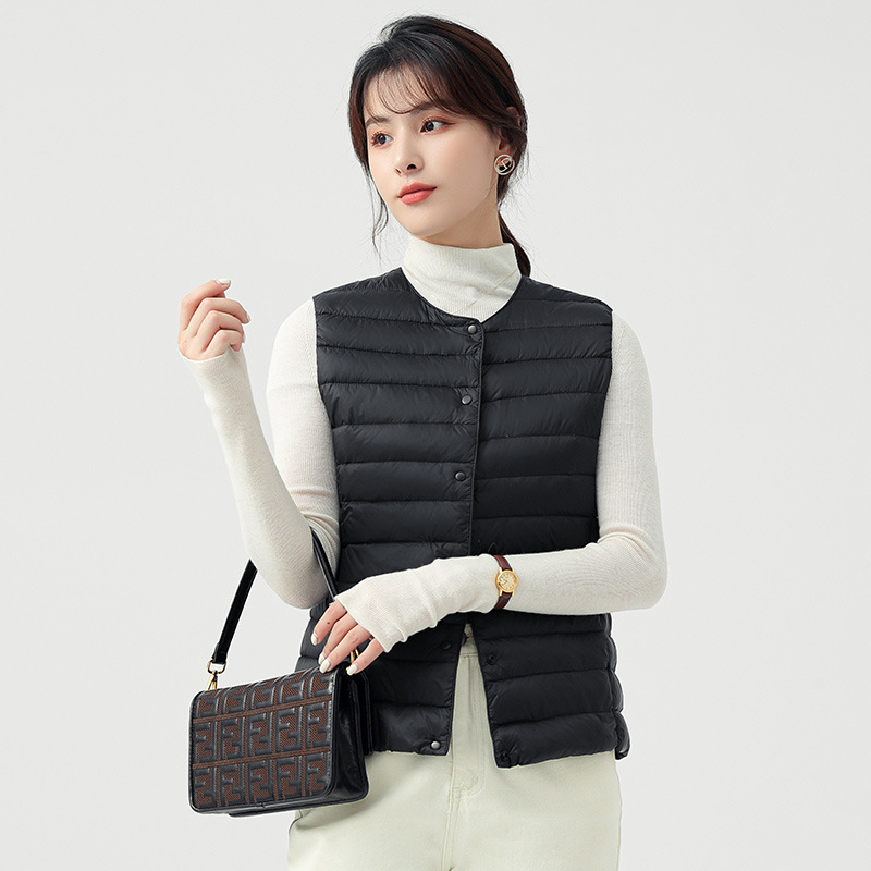 2026 New Autumn and Winter Lightweight down Jacket Vest for Women, Round Neck Vest, Short Style, Inner Layer with Snap Buttons, Warm Outerwear