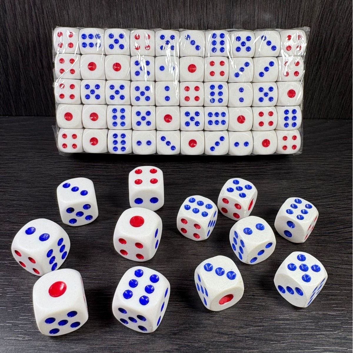 New Beer Gift Dice in White with Red and Blue Dots, Durable and Suitable for Food Stalls, Ktv Bars, Nightclubs, and Drinking