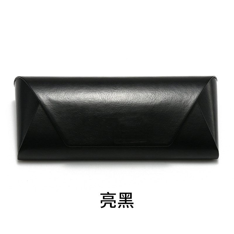 광택 있는 검정색