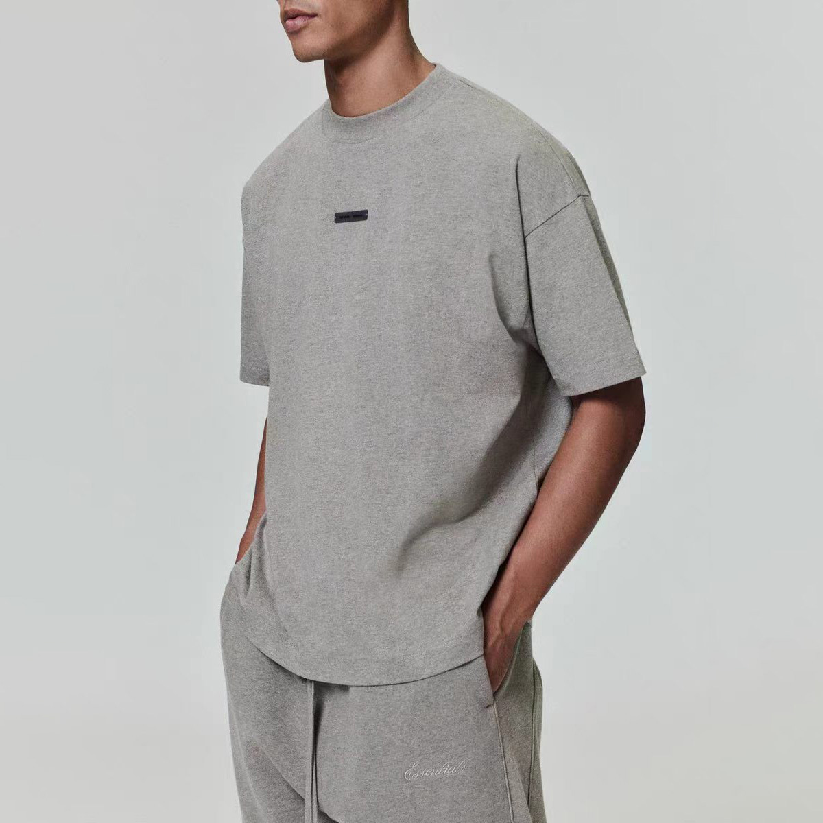 2024 primavera y verano Camiseta de 300G para hombre Camiseta juvenil de manga corta de color sólido de la marca de moda del algodón americano