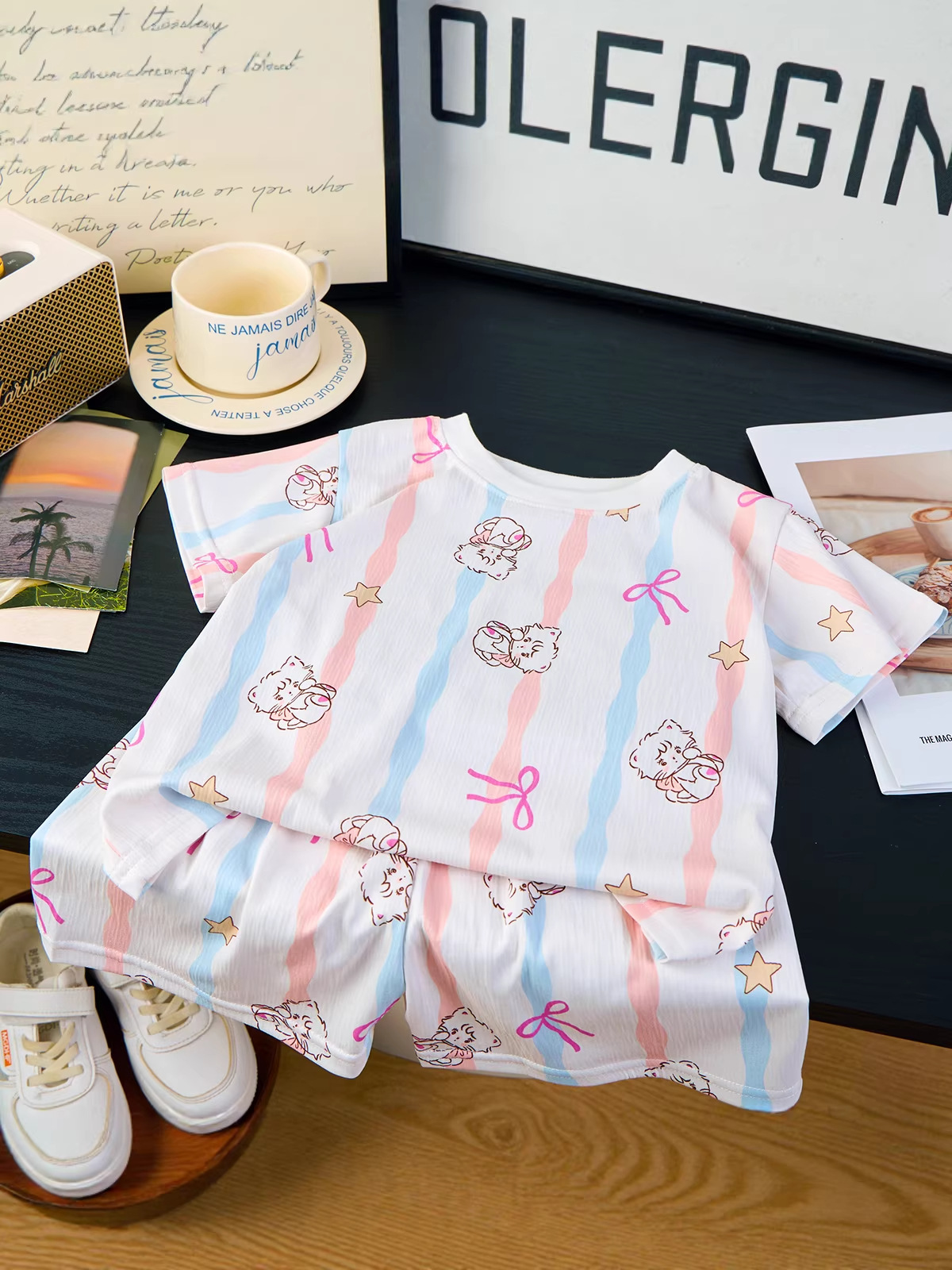 Set de mangas cortas para niños elástico nubes de algodón arrugado set de mangas cortas para niños en el hogar dos sets de pijamas para hombres y mujeres