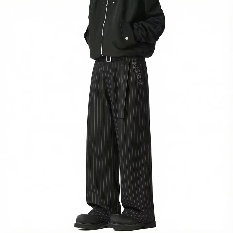 Old money style striped pants for men, autumn collection, relaxed and casual, cleanfit, drapey, casual suit pants