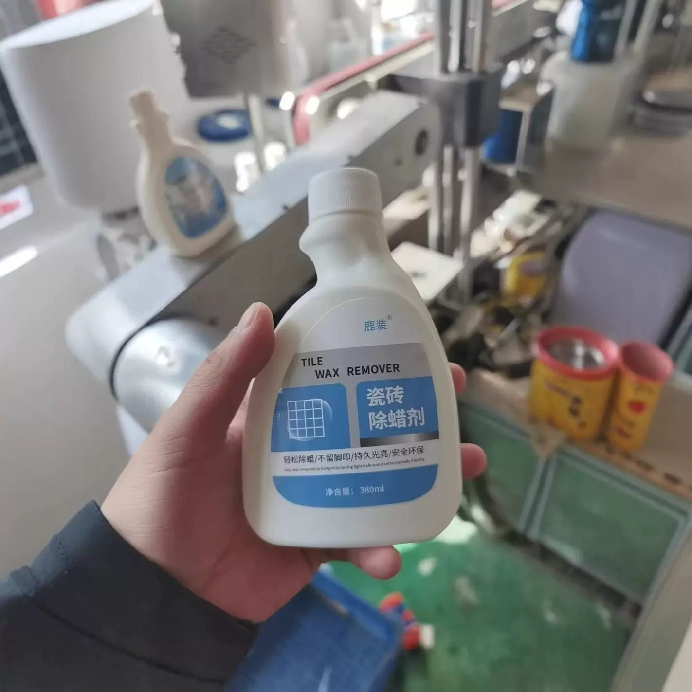 瓷砖除蜡剂新房地板砖专用深层清强力去水印抛光增亮开荒家用神器