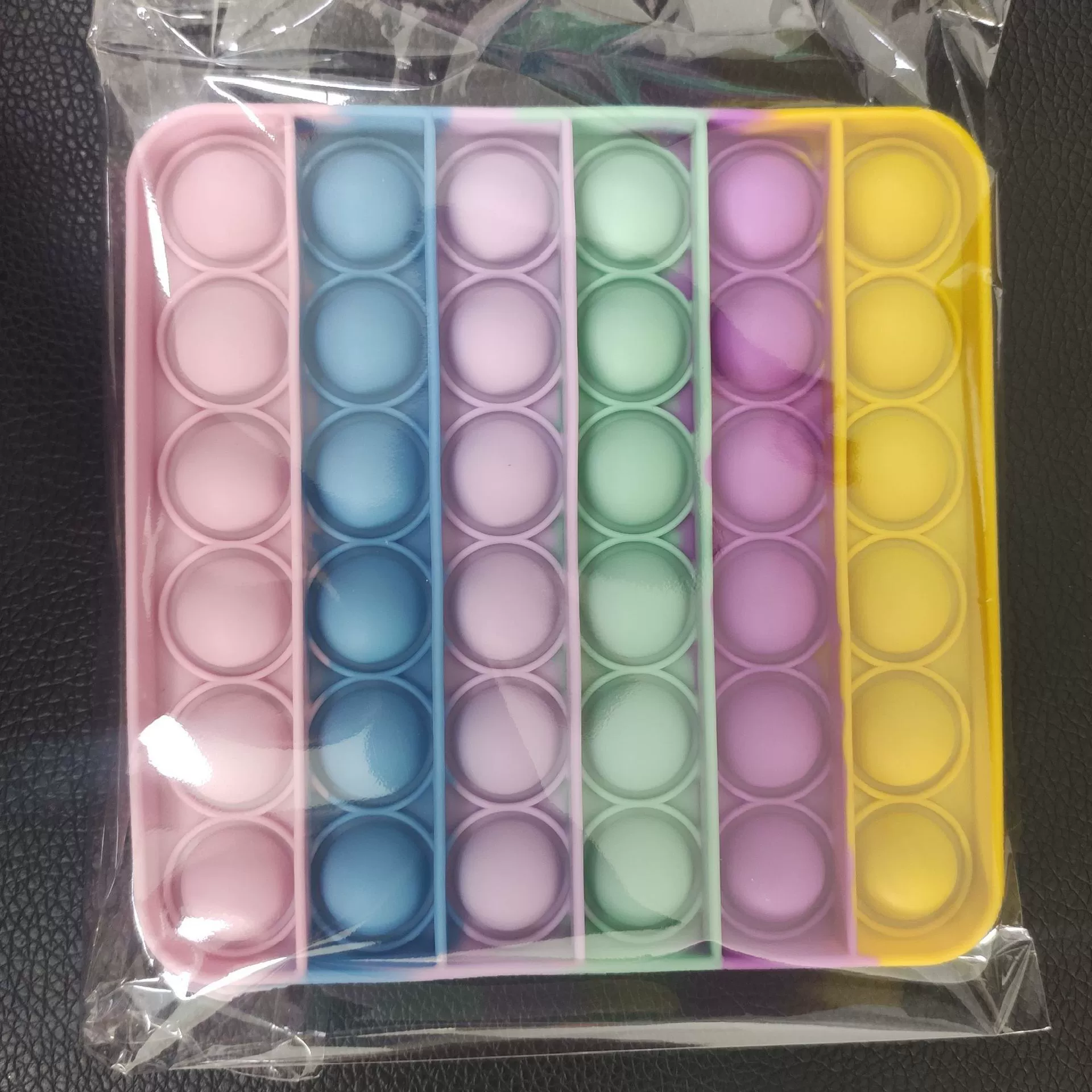 Rainbow silicone dinosaur, anti-stress, unicorn, material