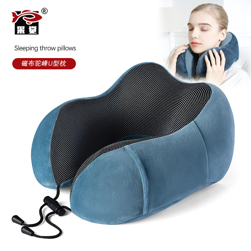 Amazon popular de espuma de memoria en forma de U almohada de viaje portátil de tela magnética almohada de cuello almohada en forma de U se puede utilizar como logotipo