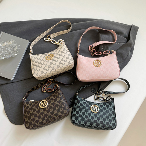 Crescent bag This year's fashionable 2025 new niche armpit bag, Western-style personalized shoulder bag, letter-printed diagonal straddle bag