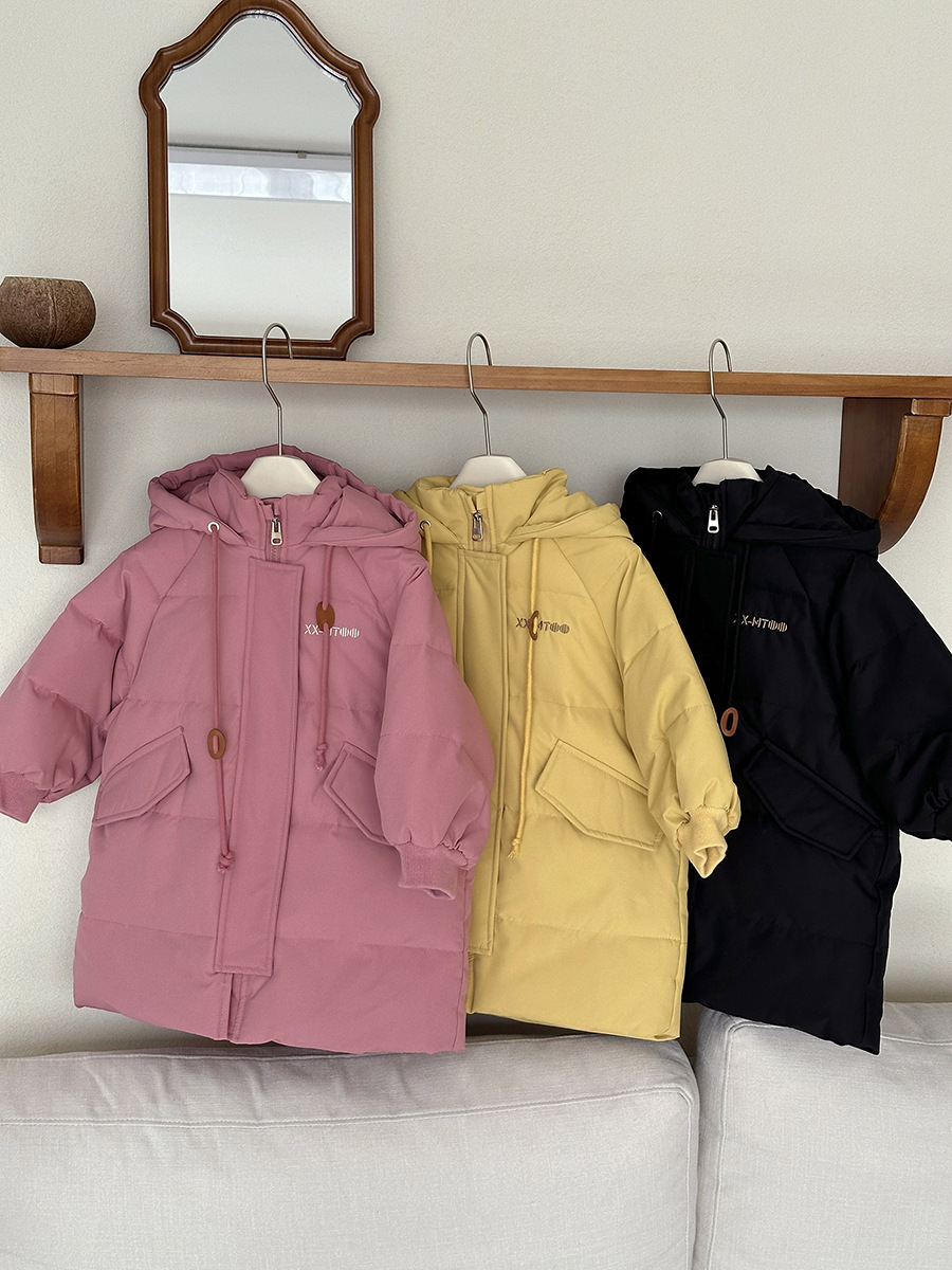 Otoño y invierno ropa de invierno para niños gruesa abrigo de seda de plumón chaqueta encapuchada mayorista