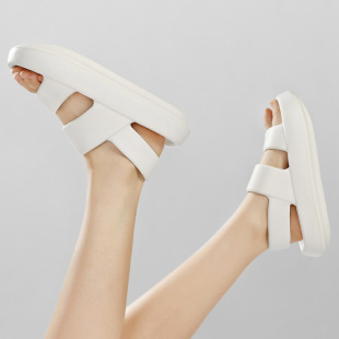 2025 New Shit-Feeling Sandals for Women Summer Thick-Soled Increased Outerwear Couples Men and Women Fashionable Soft-Soled Sandals Foreign Trade