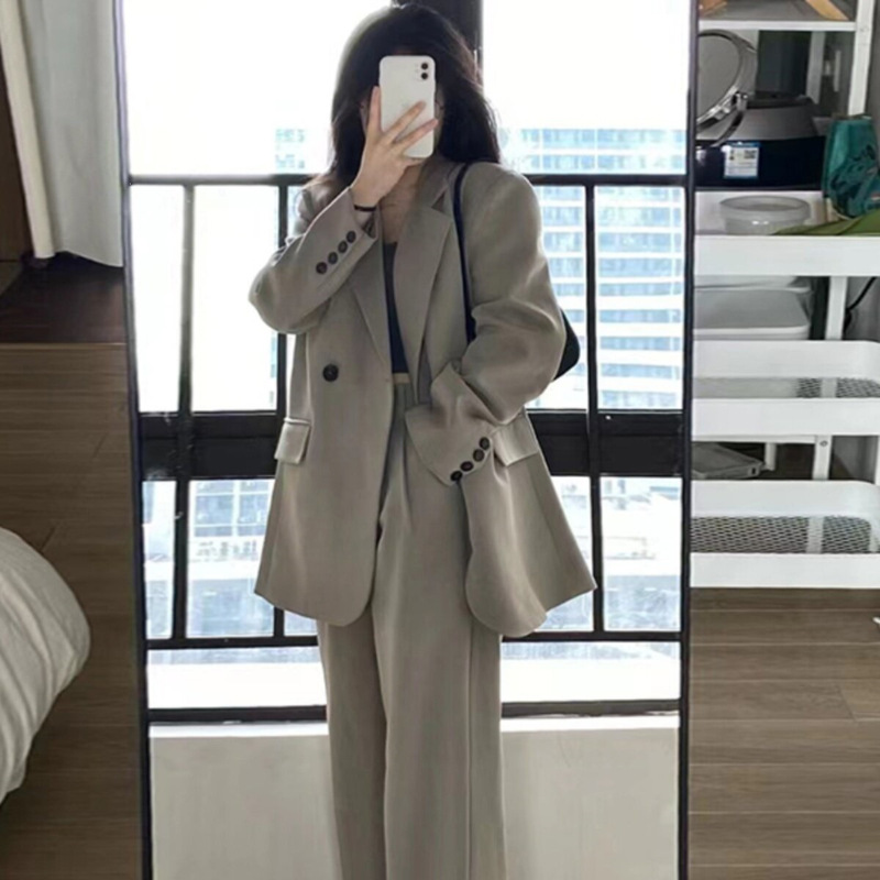 Gray Women's Suit Set with a High-End Feel, 2026 New Style for Petite Figures, Casual Blazer and Wide-Leg Pants Two-Piece Set