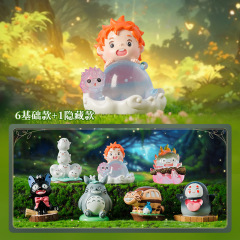震え音がよく売れている森の精霊ブラインドボックスアニメ漫画手は家庭のデスクトップに学生プレゼント卸売りを飾っている