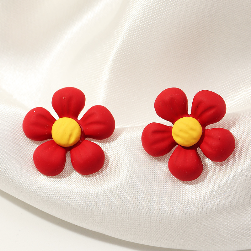 Fashion Simple Heart-shaped Flower Earrings display picture 7