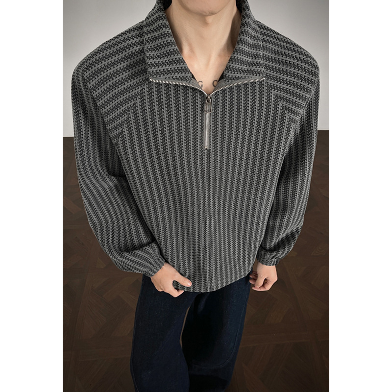 Gray American-Style Straight-Shoulder Half-Zip Long-Sleeve T-Shirt for Men, Spring High-Street Boxy Short Sweatshirt, Inner Layer Base Shirt Gray American-Style Straight-Shoulder Half-Zip Long-Sleeve T-Shirt for Men, Spring High-Street Boxy Short Sweatshirt, Inner Layer Base Shirt