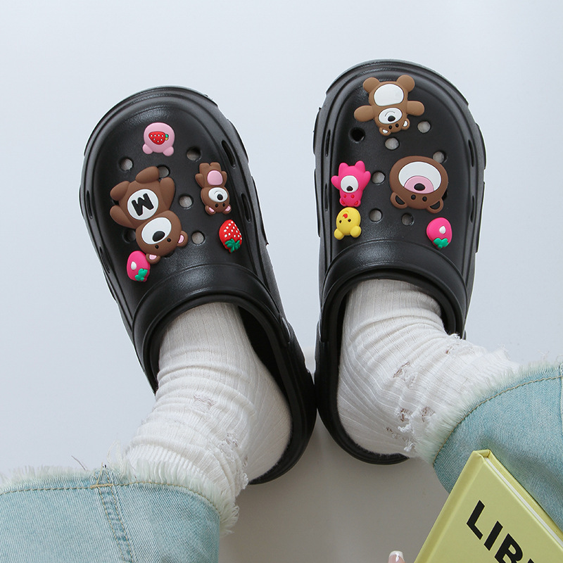 2026 New Thick-Soled Bear-Themed Clogs for Women, Summer Outdoor Platform Sandals with Height Increase, Beach Sandals and Slippers