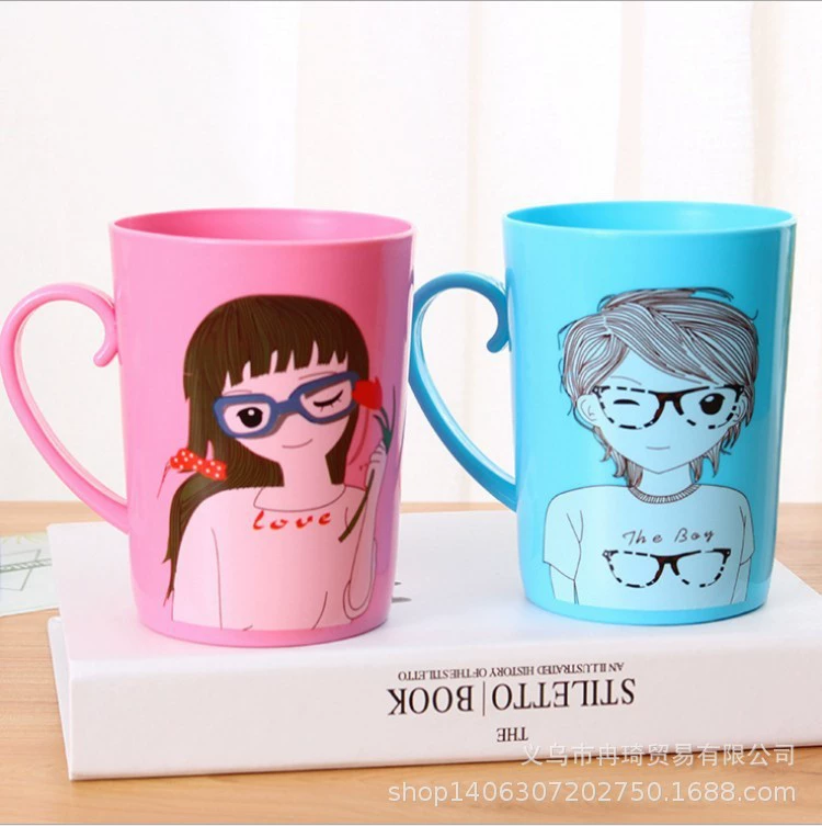  cartoon plastic mouthwash for beloved