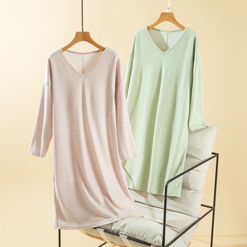 V-Neck Nightgown with Breast Pads for Women, Autumn and Winter Long-Sleeved Dress, Fleece-Lined, Comfortable and Loose-Fitting Cotton Home Dress That Can Be Worn Outside V-Neck Nightgown with Breast Pads for Women, Autumn and Winter Long-Sleeved Dress, Fleece-Lined, Comfortable and Loose-Fitting Cotton Home Dress That Can Be Worn Outside