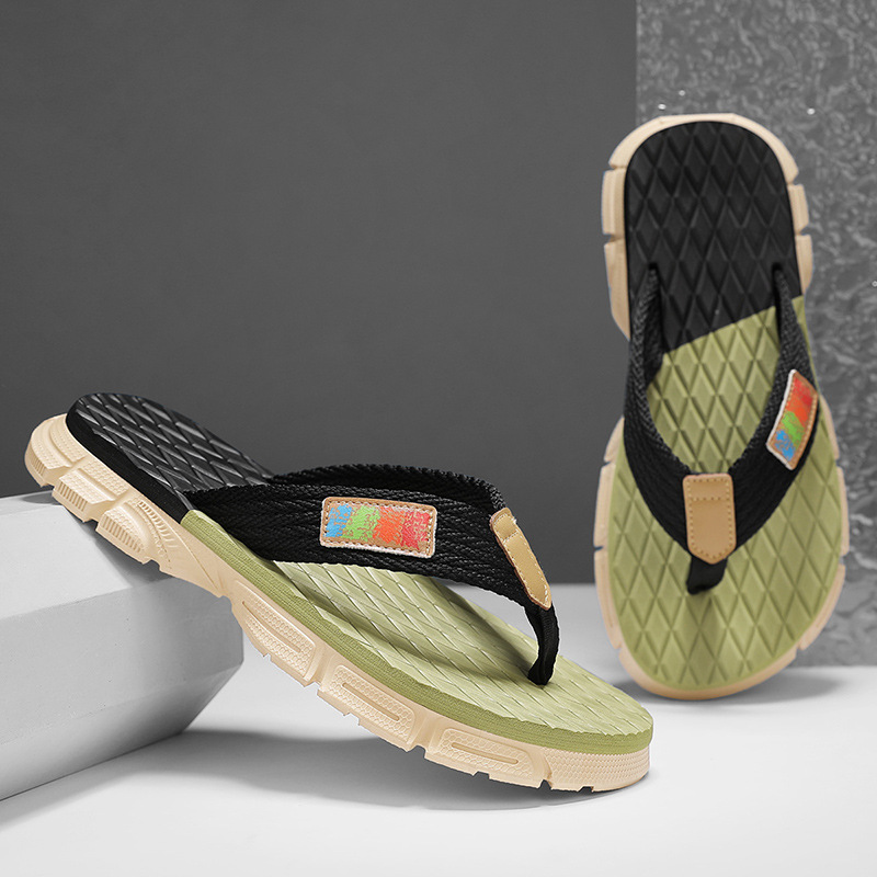 2025 verano nuevo estilo de los hombres chanclas zapatos de playa con clip exterior tendencia casual antideslizante moda sandalias y zapatillas hombres