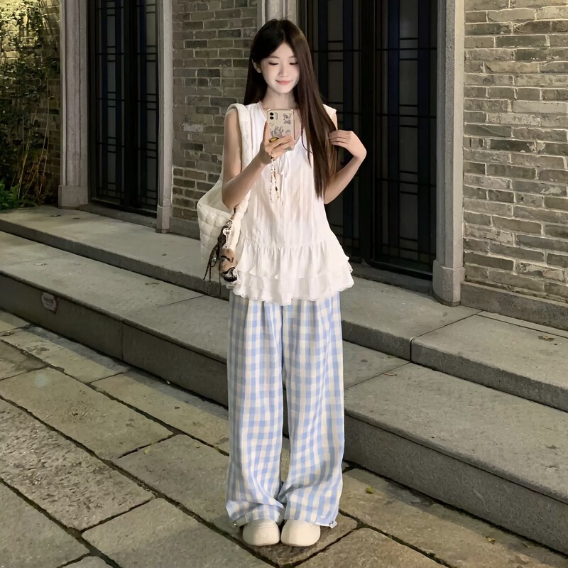 Korean-Style Pure Desire Lace Cake Hem Sleeveless Tank Dress for Women, Versatile Summer Layered Camisole Niche Top Korean-Style Pure Desire Lace Cake Hem Sleeveless Tank Dress for Women, Versatile Summer Layered Camisole Niche Top