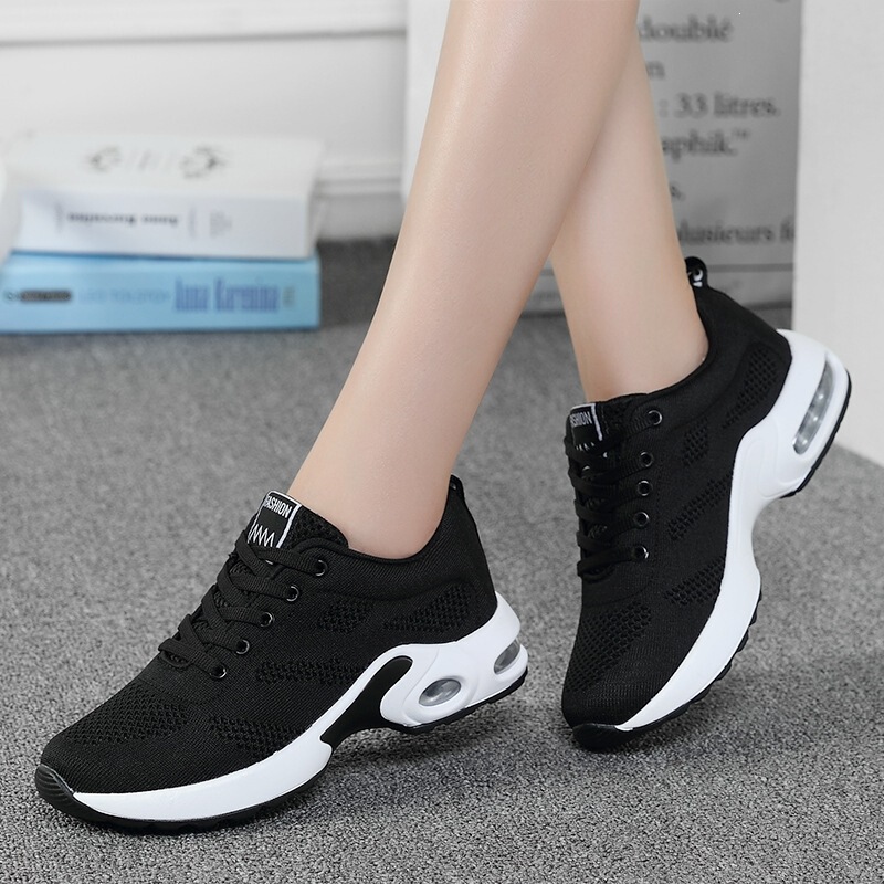 Popular Cross-Border Spring New Style Mesh Fly-Knit Sports Shoes for Women, Korean Style Versatile Comfortable Casual Shoes, Large Size Sports Shoes Popular Cross-Border Spring New Style Mesh Fly-Knit Sports Shoes for Women, Korean Style Versatile Comfortable Casual Shoes, Large Size Sports Shoes
