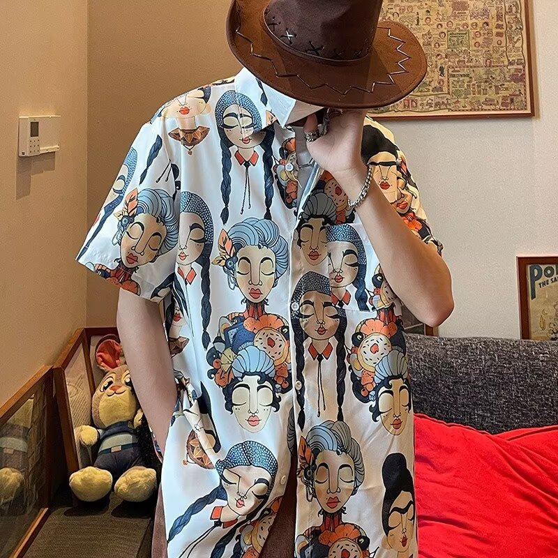 Summer Vacation Style Hawaiian Short-Sleeved Floral Shirt Tops Plus Size Men's Lapel Shirt Jacket Fashionable and Versatile