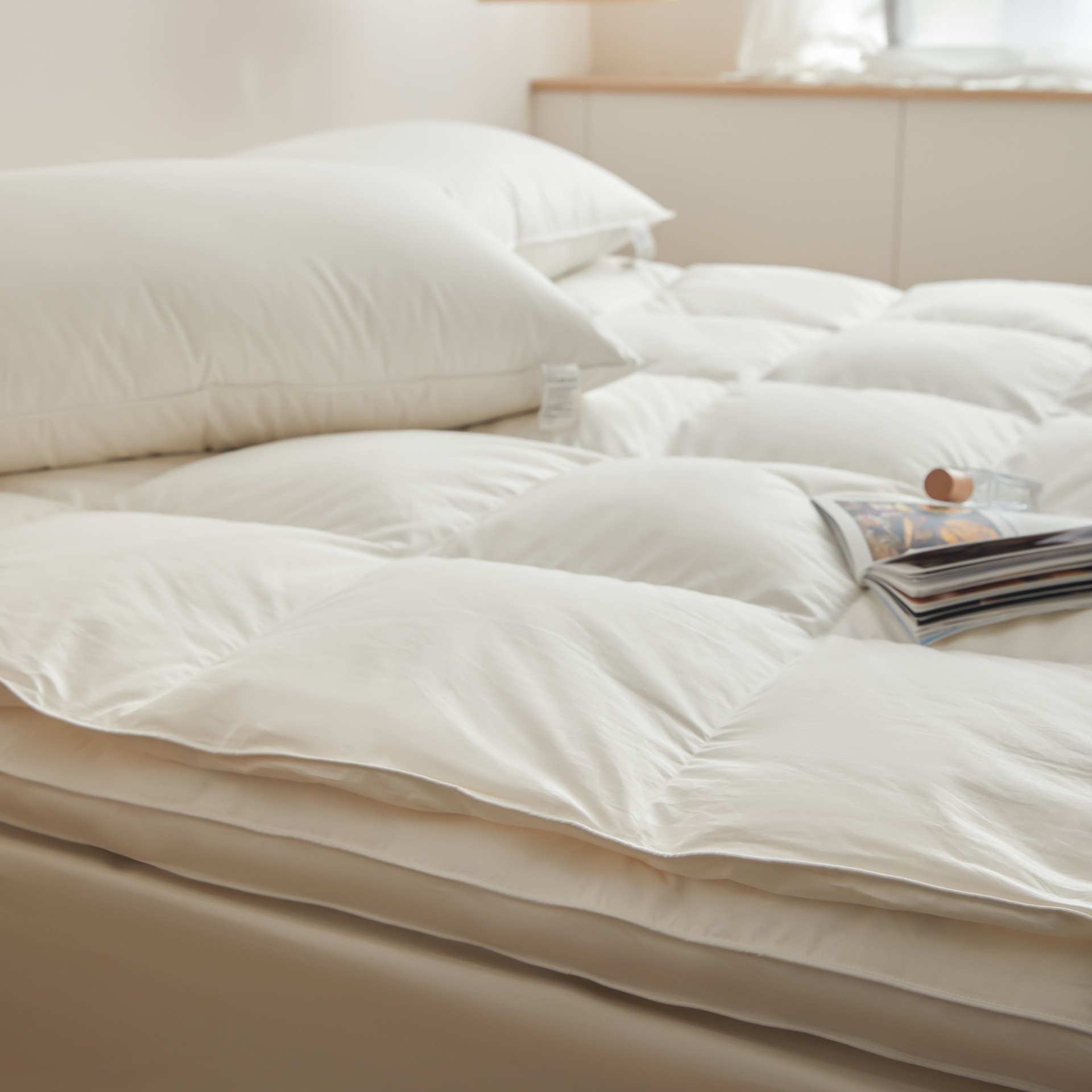Mattress Pad Double-Layer down Mattress, Class a Antibacterial Cotton, Five-Star Hotel Soft Feather Comfort Pad