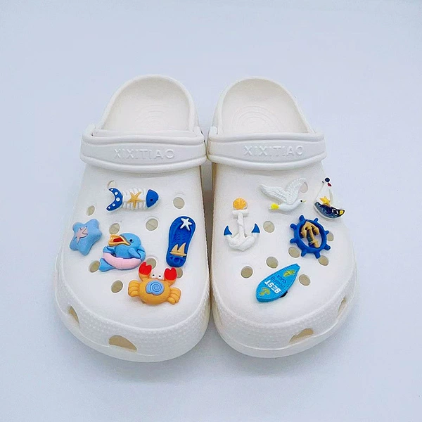 Sea boat/crab [10 shoe buckles]