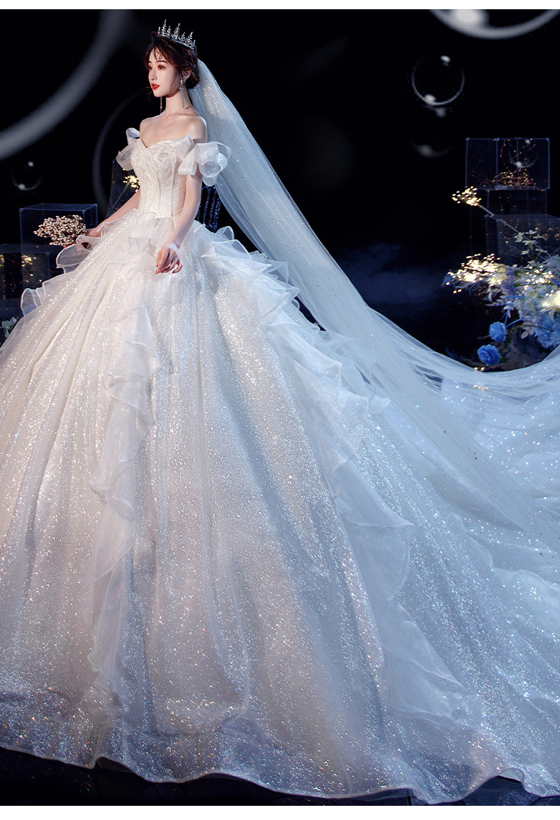 花が散りばめられた綺麗なドレス☆ KIYOKOHATA】360度恋するドレス♡がコンセプトの”KIYOKOHATA”さんの