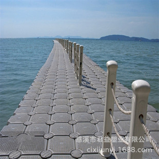 Ningbo Wholesale Fishing Water Floating Platform Simple Floating Bridge to Build Water Mobile Amusement Park Floating Platform Splicing Floating Block